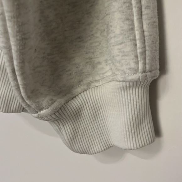NWOT Athleta | Cozy Karma Hoodie Sweatshirt | Fog Gray Heather | Size S - Picture 6 of 12